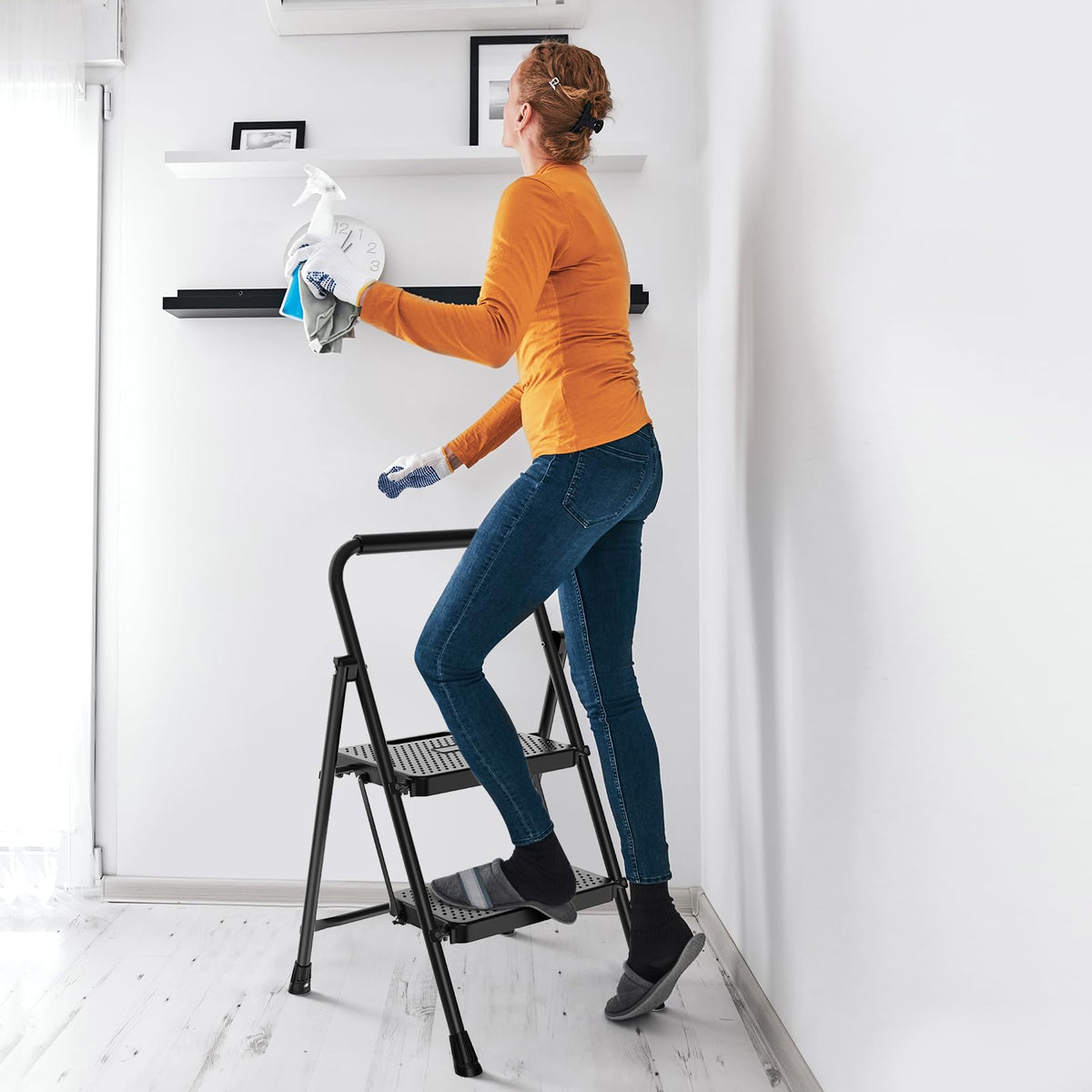 Two Step Ladder with Safety Lock Z81541