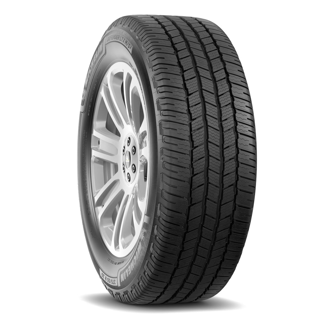 275/55R20 117T XL Tire M880